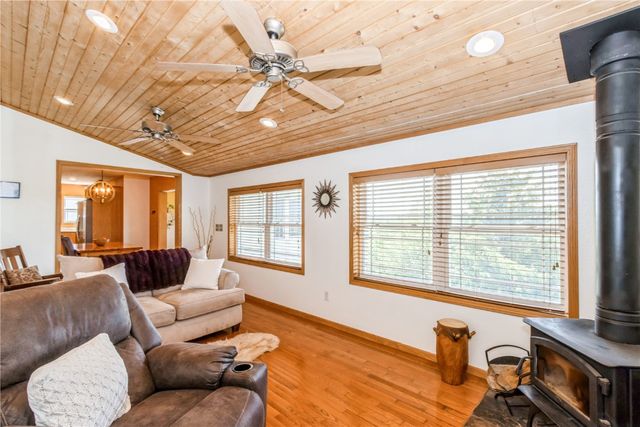 1017 Langenberg Ave, Iowa City, IA 52240