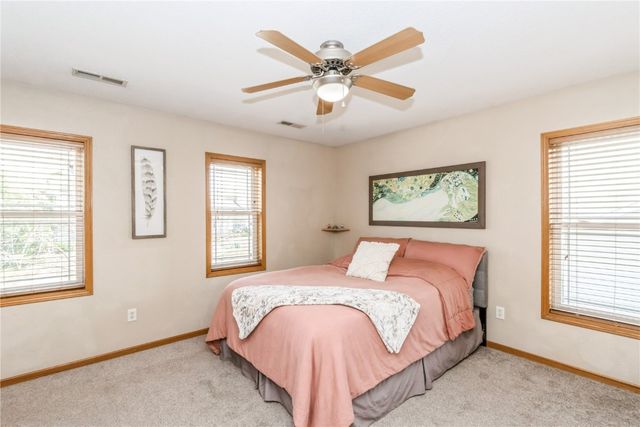 1017 Langenberg Ave, Iowa City, IA 52240