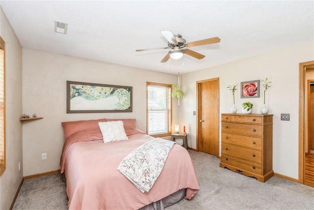 1017 Langenberg Ave, Iowa City, IA 52240