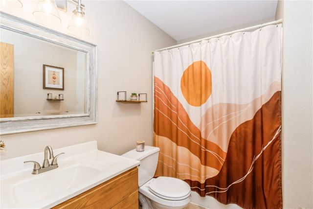 1017 Langenberg Ave, Iowa City, IA 52240