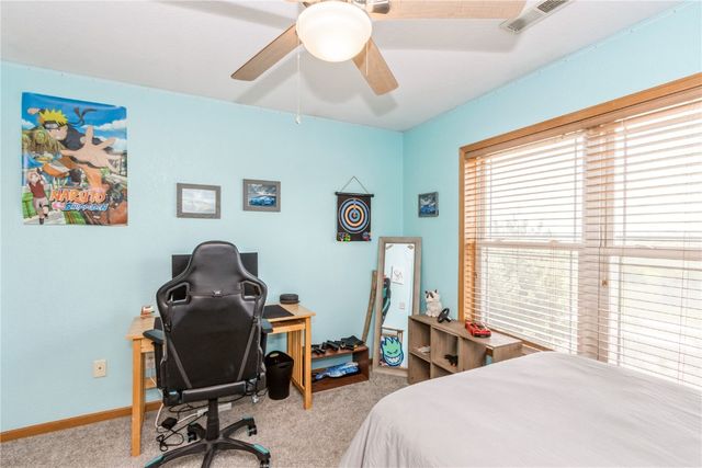 1017 Langenberg Ave, Iowa City, IA 52240