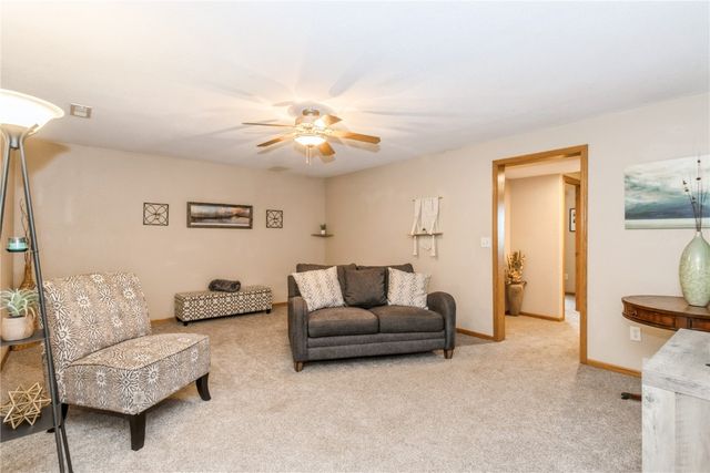 1017 Langenberg Ave, Iowa City, IA 52240