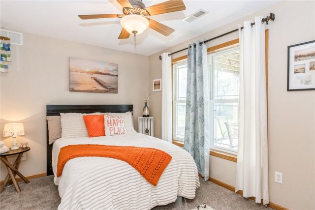 1017 Langenberg Ave, Iowa City, IA 52240