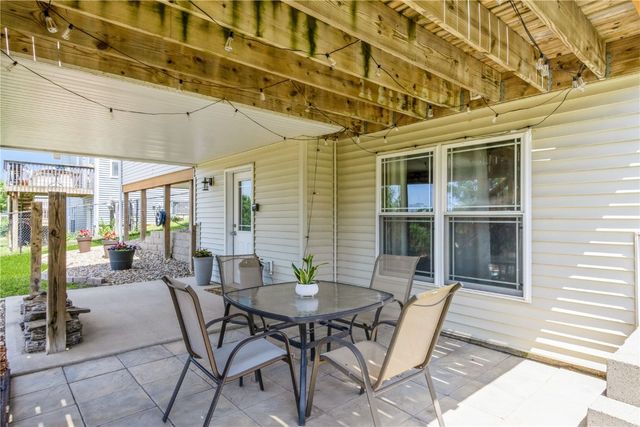 1017 Langenberg Ave, Iowa City, IA 52240