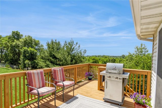 1017 Langenberg Ave, Iowa City, IA 52240