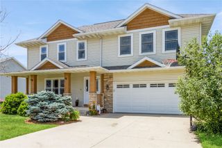 1017 Langenberg Ave, Iowa City, IA 52240