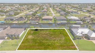 2201 SW 28th TER, Cape Coral, FL 33914