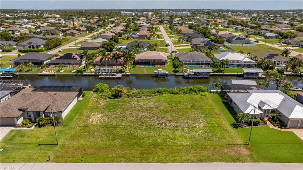 2201 SW 28th TER, CAPE CORAL, FL 33914 — photo 2