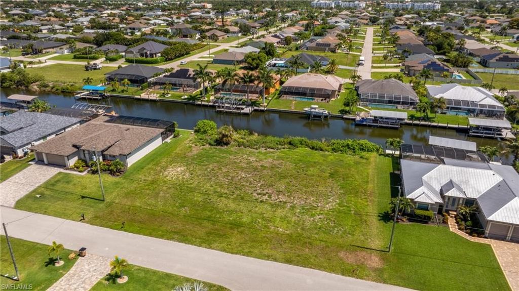 2201 SW 28th TER, CAPE CORAL, FL 33914 — photo 4
