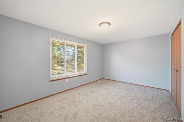 37741 Lancaster Drive, Farmington, MI 48331