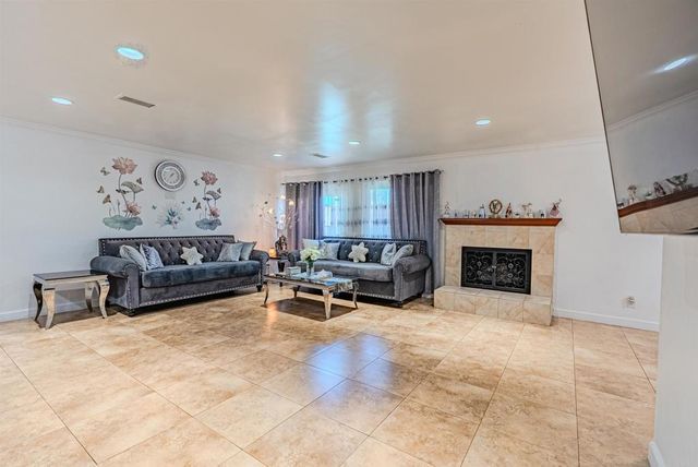 773 Sandalwood Dr., El Cajon, CA 92021