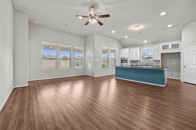 3827 Fleetwood Falls Lane, Spring, TX 77386