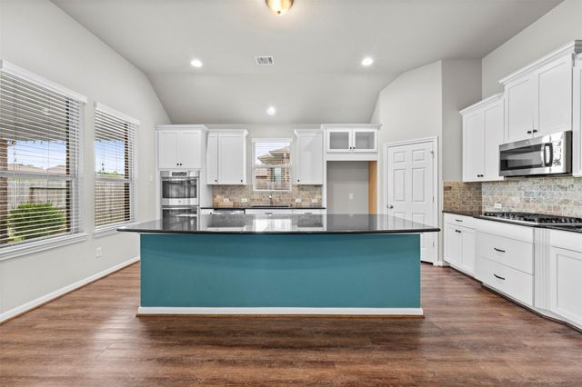 3827 Fleetwood Falls Lane, Spring, TX 77386