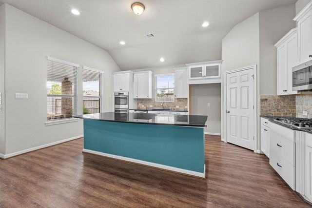 3827 Fleetwood Falls Lane, Spring, TX 77386
