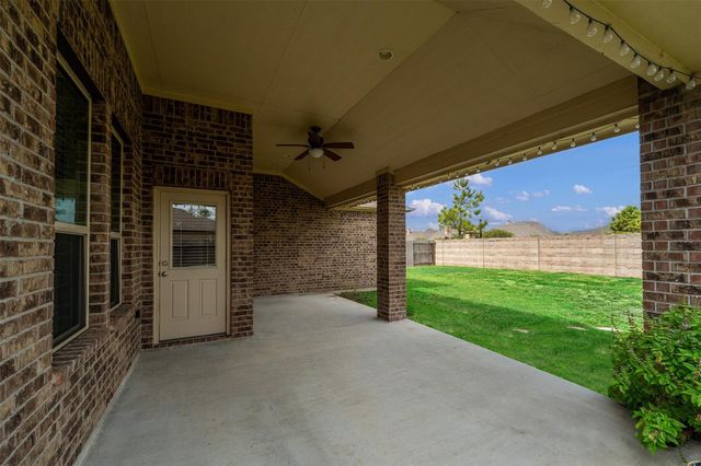 3827 Fleetwood Falls Lane, Spring, TX 77386