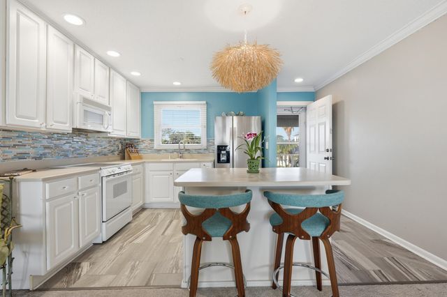 83 Comares Ave 7A, St Augustine, FL 32080