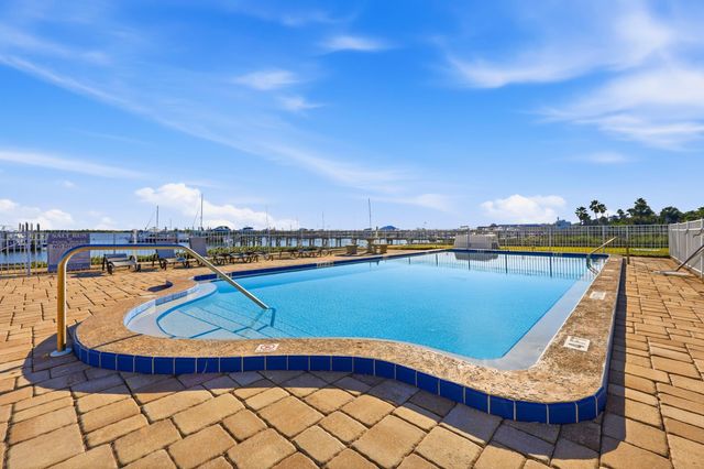 83 Comares Ave 7A, St Augustine, FL 32080