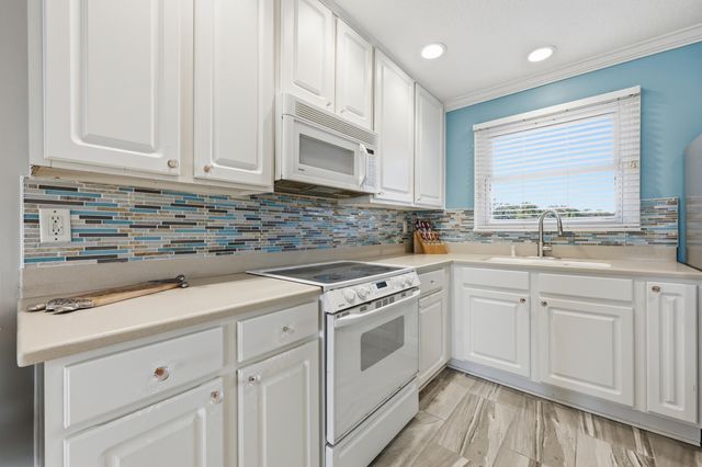 83 Comares Ave 7A, St Augustine, FL 32080