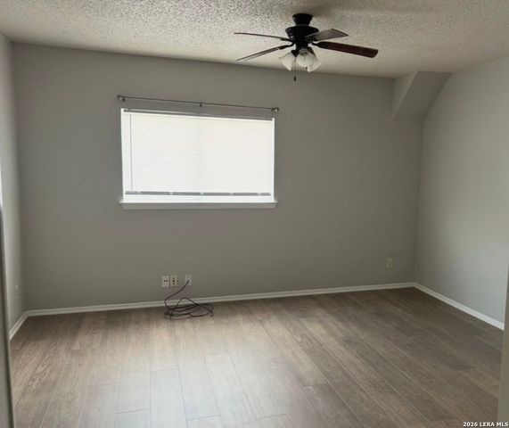 1915 Crossgate Park, San Antonio, TX 78247