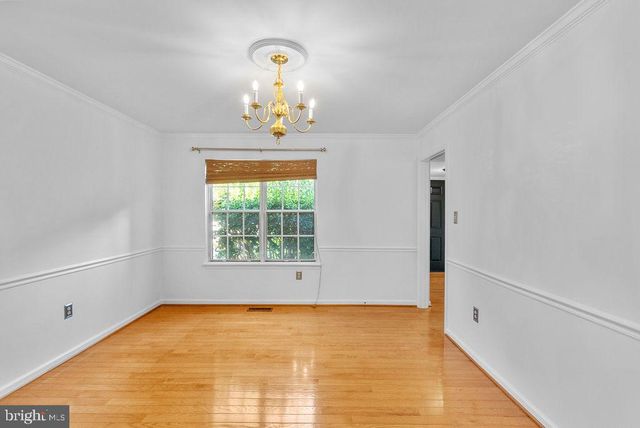 10004 GEORGIAN WOODS CT, Burke, VA 22015