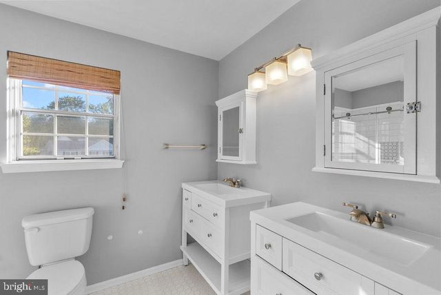 10004 GEORGIAN WOODS CT, Burke, VA 22015