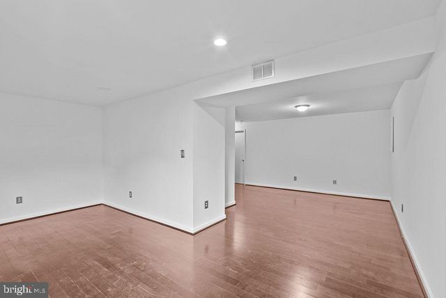10004 GEORGIAN WOODS CT, Burke, VA 22015