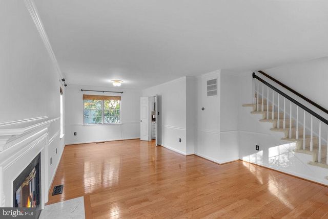 10004 GEORGIAN WOODS CT, Burke, VA 22015