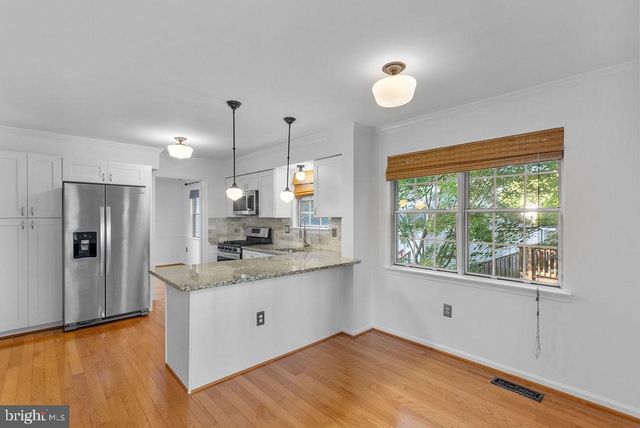 10004 GEORGIAN WOODS CT, Burke, VA 22015