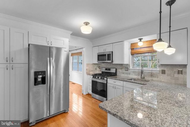 10004 GEORGIAN WOODS CT, Burke, VA 22015