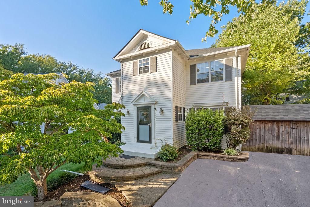 10004 GEORGIAN WOODS CT, Burke, VA 22015