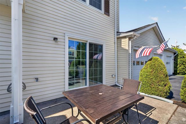 49 Candlestick Court, Warwick, NY 10990