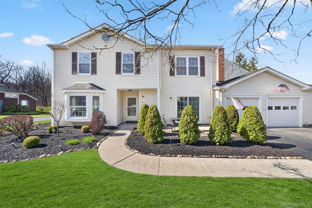 49 Candlestick Court, Warwick, NY 10990