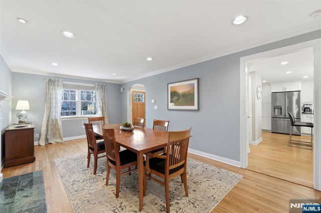 89 Surrey Lane, Tenafly, NJ 07670