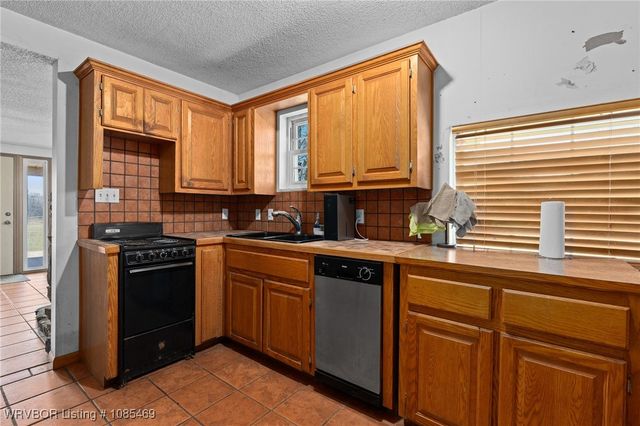 96202 S 4755 Road, Muldrow, OK 74948