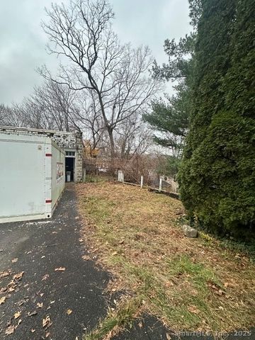 24 Maynard Avenue, Waterbury, CT 06708