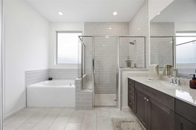 1301 Knollbridge Point Lane, Pinehurst, TX 77362