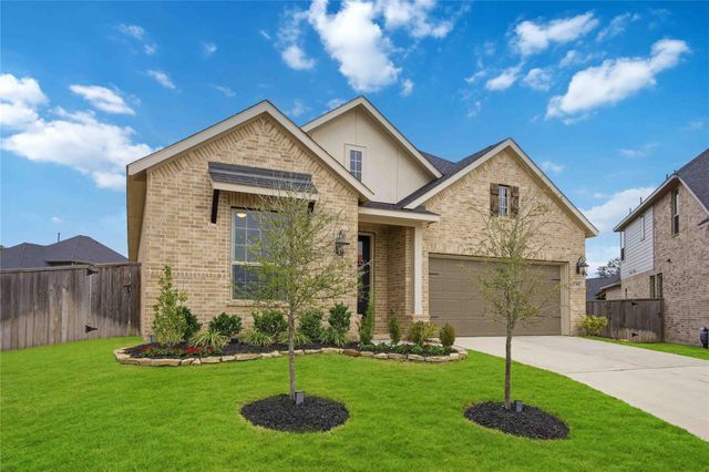 1301 Knollbridge Point Lane, Pinehurst, TX 77362