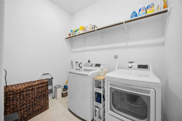 1301 Knollbridge Point Lane, Pinehurst, TX 77362