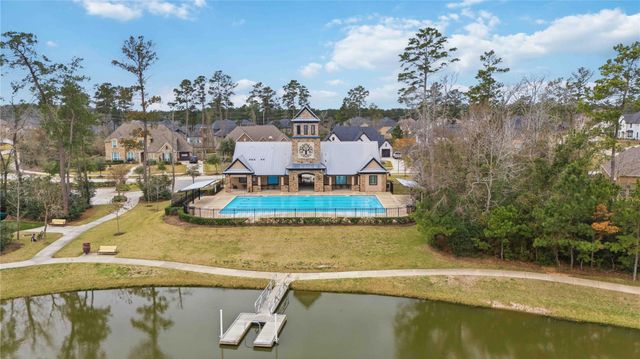 1301 Knollbridge Point Lane, Pinehurst, TX 77362