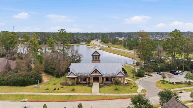 1301 Knollbridge Point Lane, Pinehurst, TX 77362