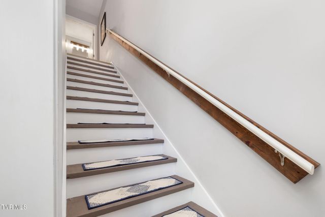 205 Spring Street, Jonesborough, TN 37659