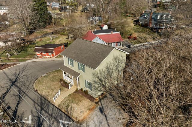 205 Spring Street, Jonesborough, TN 37659