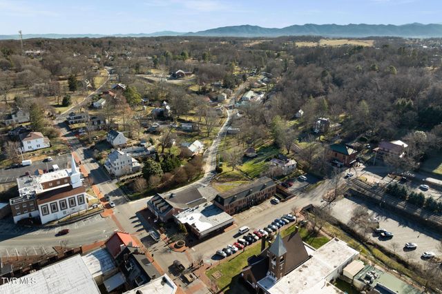 205 Spring Street, Jonesborough, TN 37659