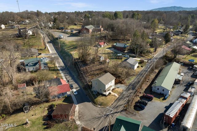 205 Spring Street, Jonesborough, TN 37659