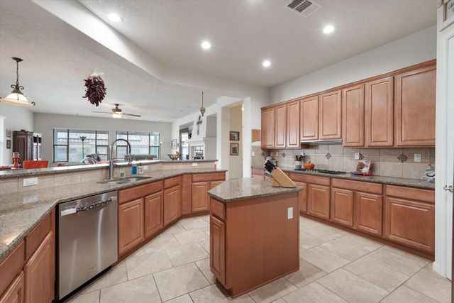 3812 Tierra Vista Place NE, Rio Rancho, NM 87124