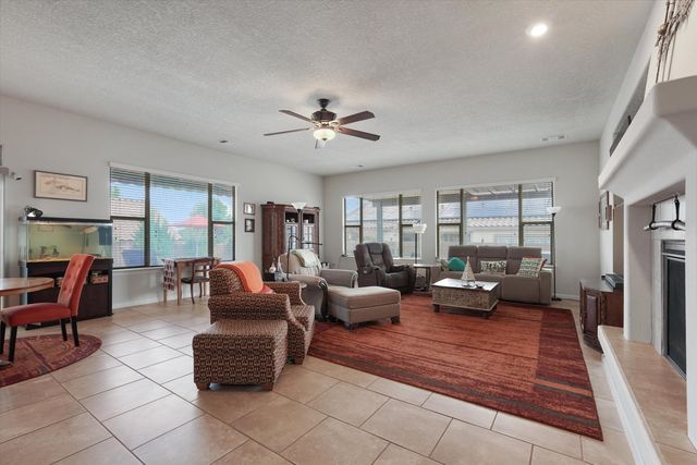 3812 Tierra Vista Place NE, Rio Rancho, NM 87124
