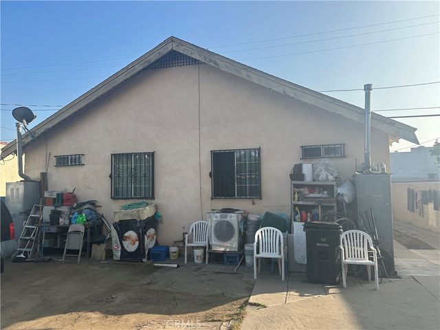 731 W 54th, Los Angeles, CA 90037