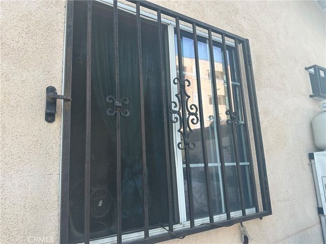 731 W 54th, Los Angeles, CA 90037