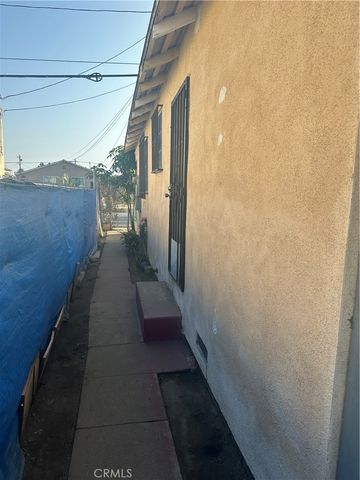 731 W 54th, Los Angeles, CA 90037