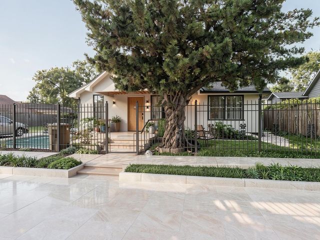 5604 Elysian Street, Houston, TX 77009